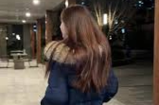 刷新下限！女网红开设绿茶速成班已有15万人买 最新回应来