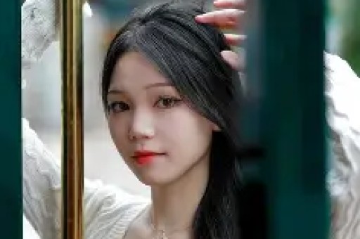 百万粉丝网红捐款1047万只有47万是自己出的！直播间打榜斗气变捐款
