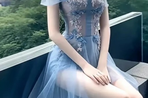 出轨风波后首现身宋宁峰被网友在无锡蠡湖公园偶遇带一双儿女